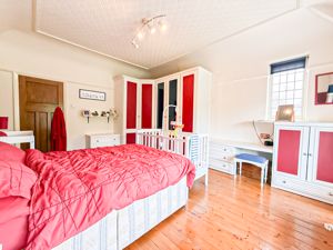 Photo 11- click for photo gallery